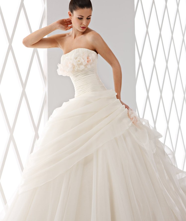 şık 2016 Kabarık Gelinlik Modelleri